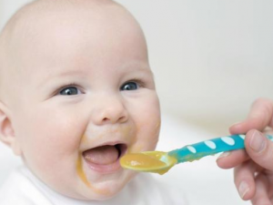 Baby led weaning​ begins with complementary feeding